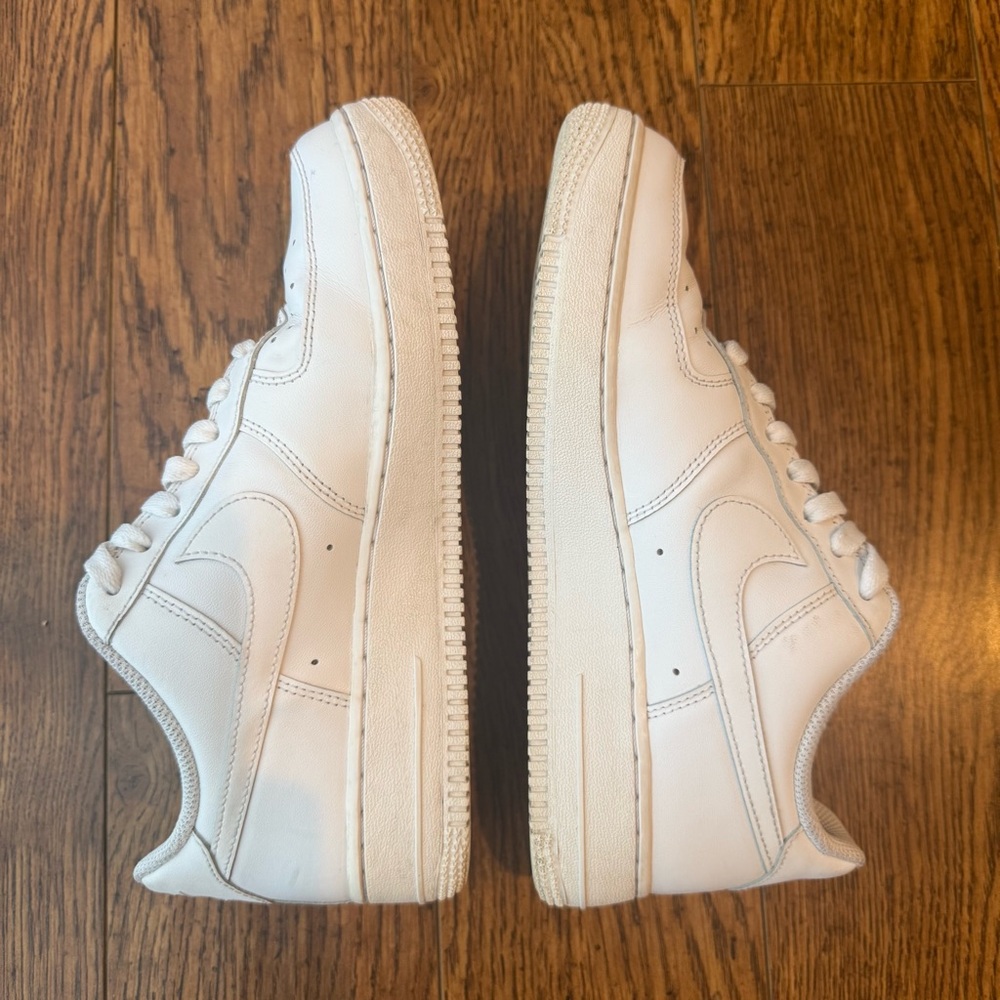 Women’s Nike Air Force 1’s - Picture 5 of 7